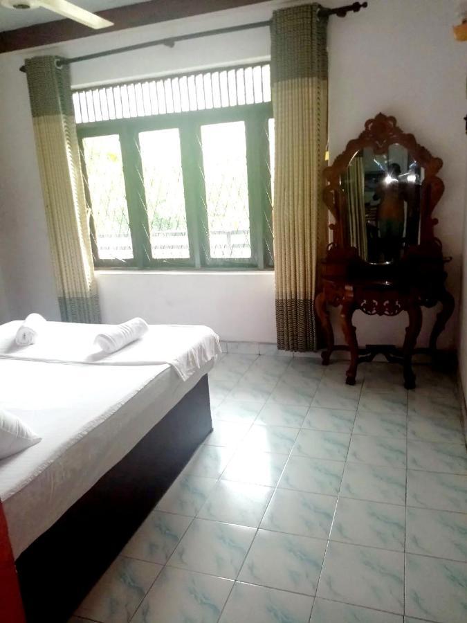 Chandi Mahal Homestay Канди Экстерьер фото