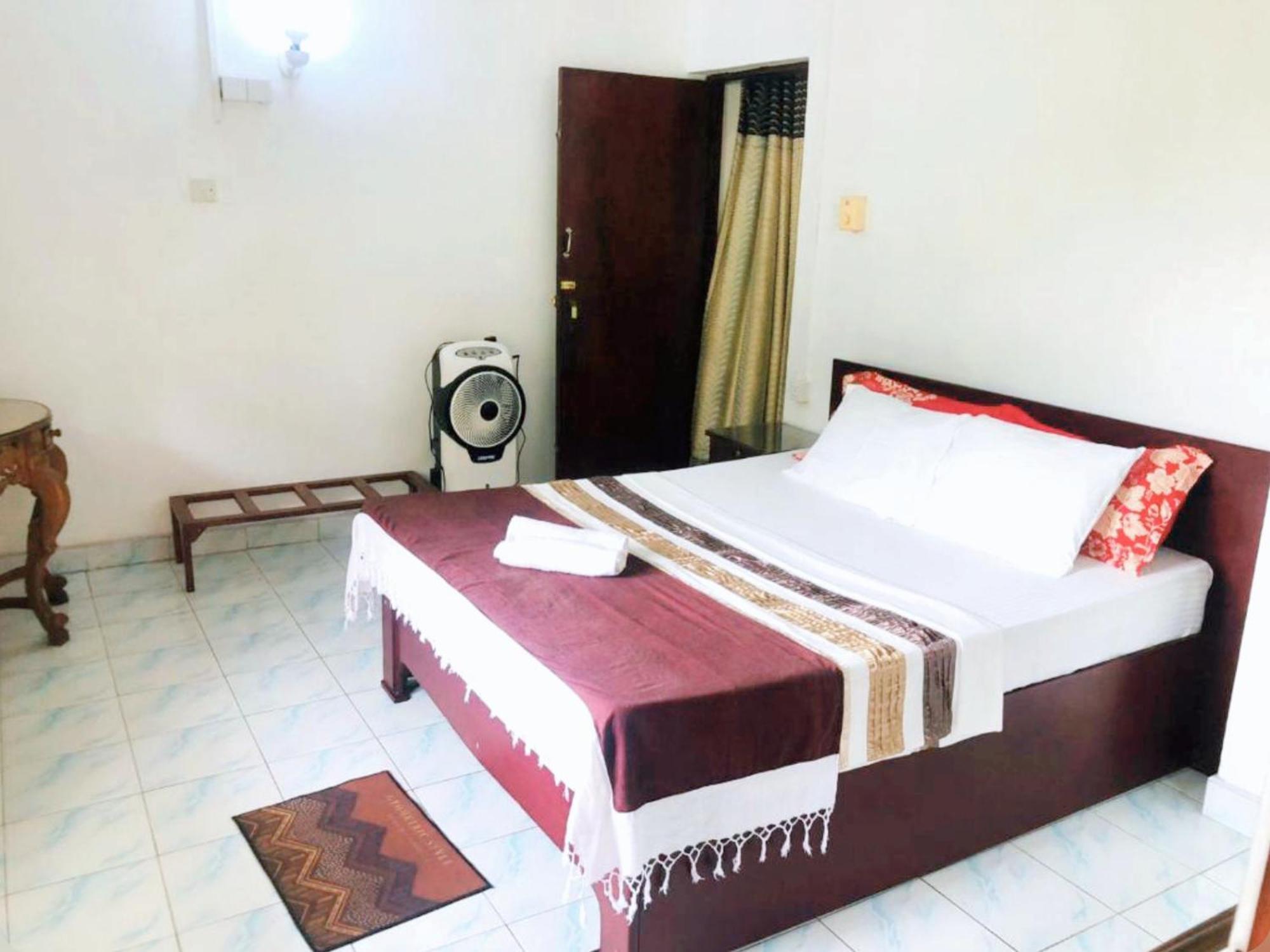 Chandi Mahal Homestay Канди Экстерьер фото